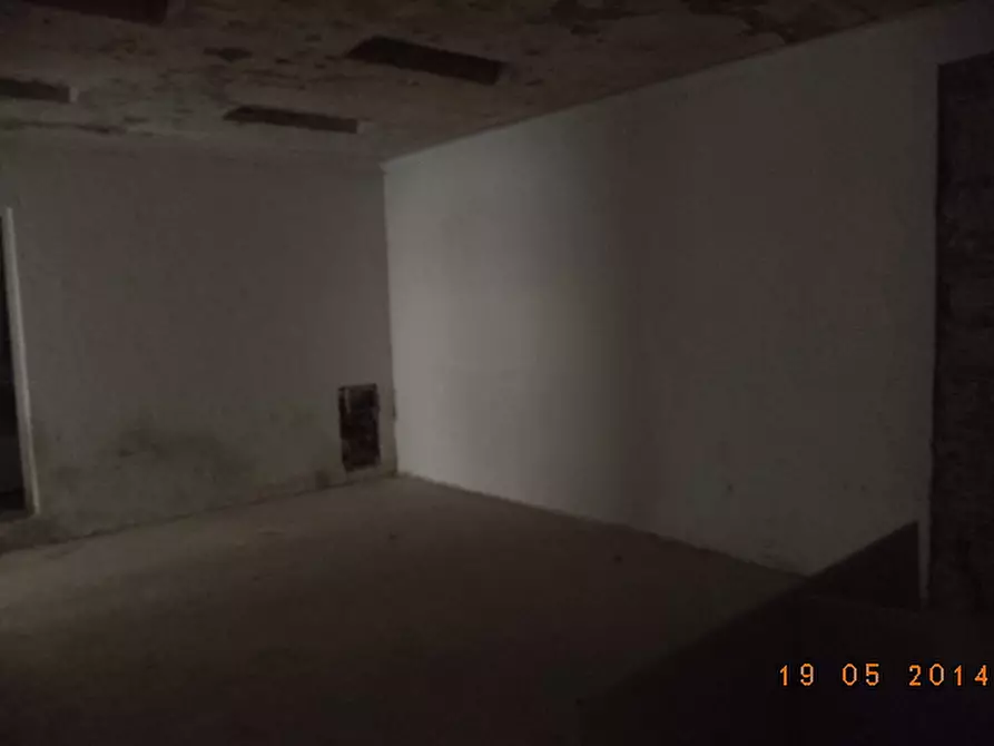 Immagine 2 di Attività commerciale in affitto  in Via F. Lotti a Pontedera