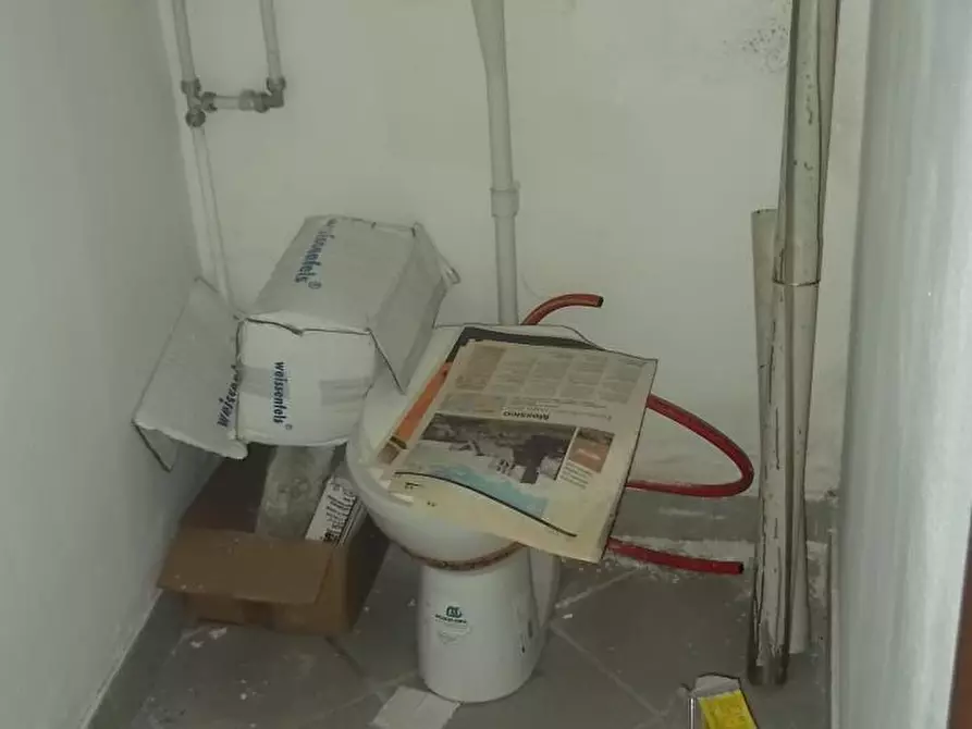 Immagine 3 di Attività commerciale in affitto  in Via La Nunziatina a Pisa