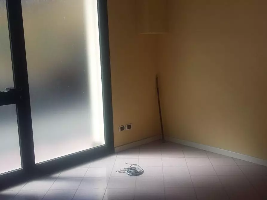 Immagine 6 di Attività commerciale in affitto  in villaggio gramsci a Pontedera