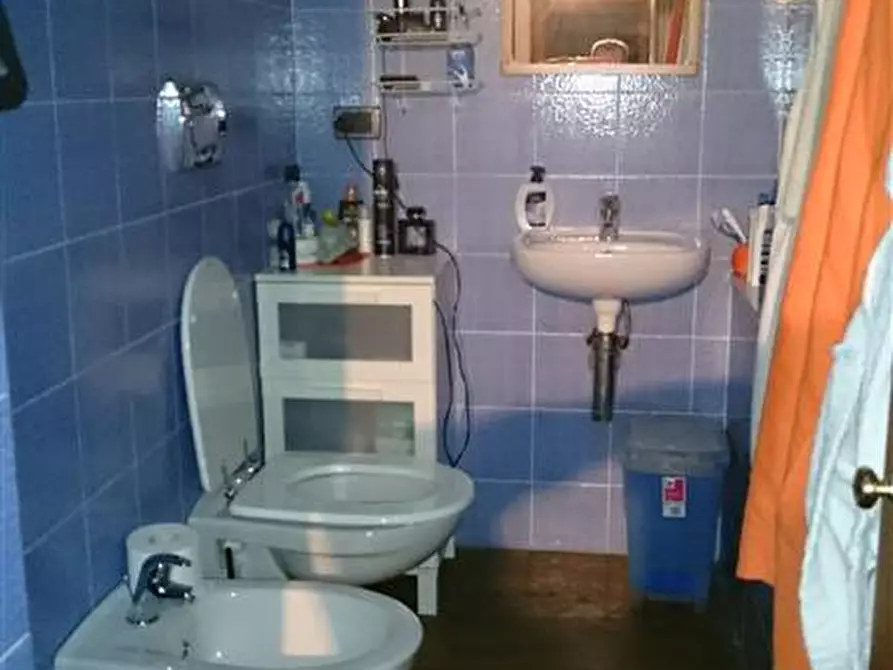 Immagine 9 di Appartamento in affitto  in Viale Del Risorgimento a Livorno