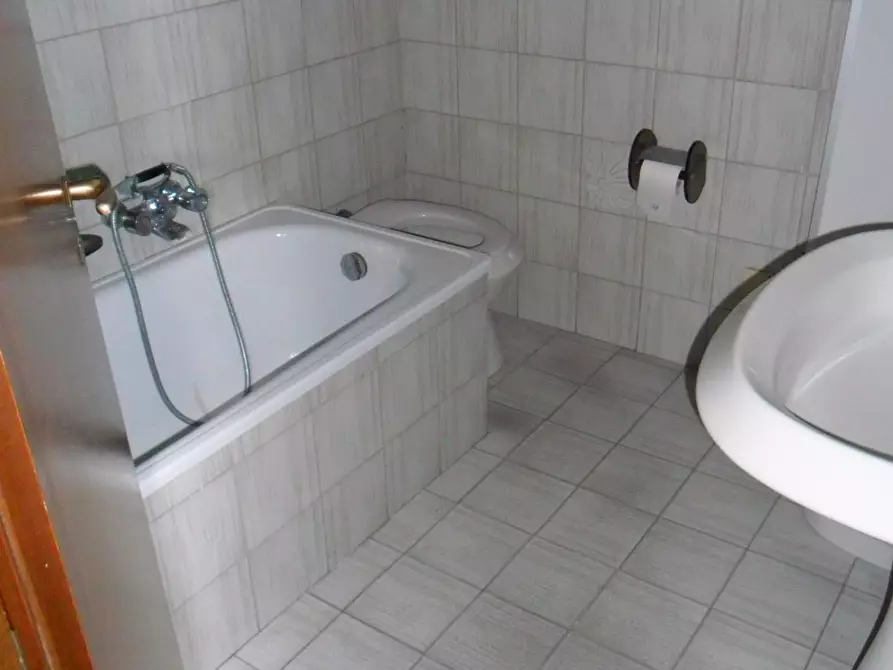 Immagine 7 di Ufficio in affitto  in Via Pietro Nenni a Pisa