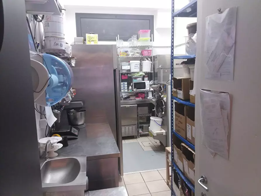 Immagine 3 di Attività commerciale in affitto  in tosco romagnola a Pontedera