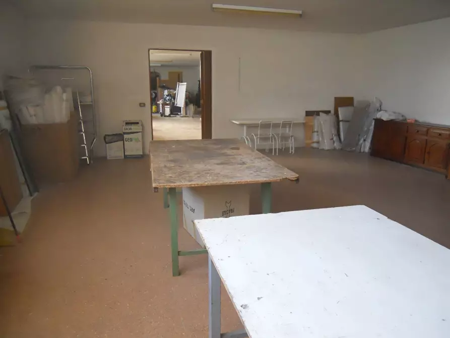 Immagine 3 di Attività commerciale in affitto  in via livornese a Casciana Terme Lari