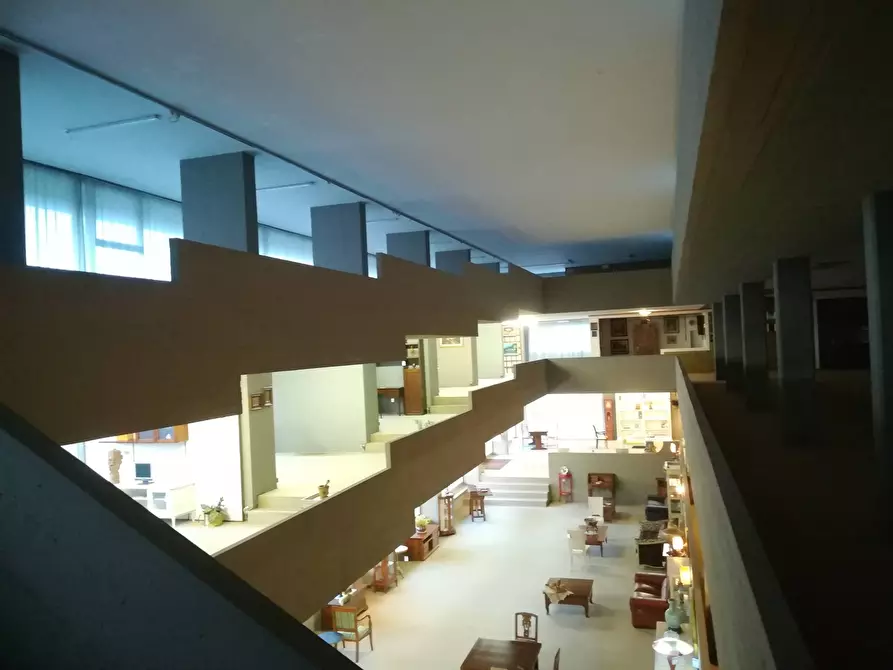 Immagine 9 di Attività commerciale in affitto  in via livornese a Casciana Terme Lari