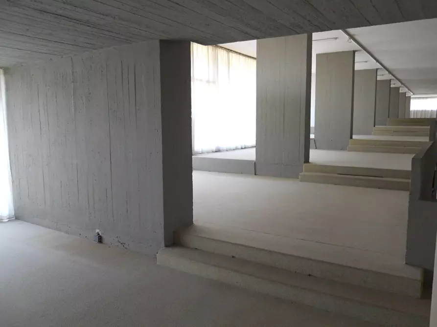 Immagine 12 di Attività commerciale in affitto  in via livornese a Casciana Terme Lari