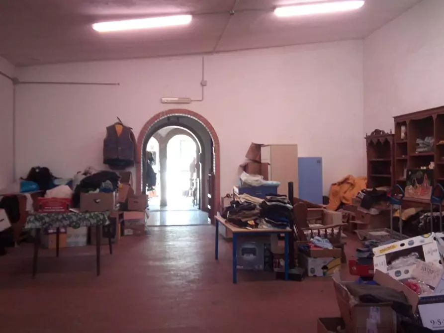 Immagine 1 di Attività commerciale in vendita  in via del commercio a Casciana Terme Lari
