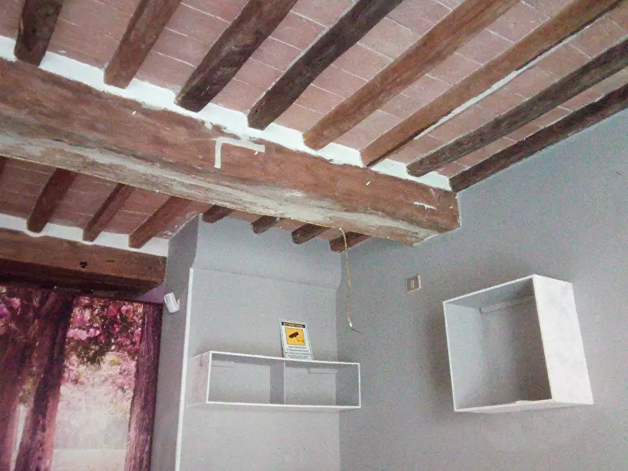 Immagine 2 di Attività commerciale in affitto  in via nazario sauro a Ponsacco