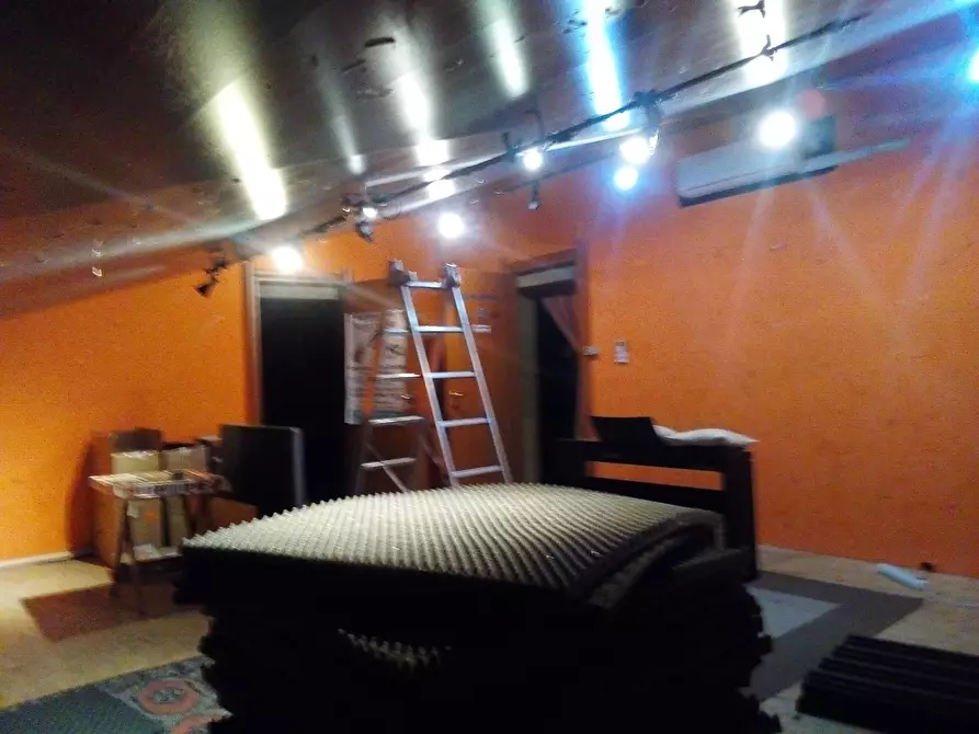 Immagine 25 di Attività commerciale in affitto  in Via ugo la malfa a Collesalvetti