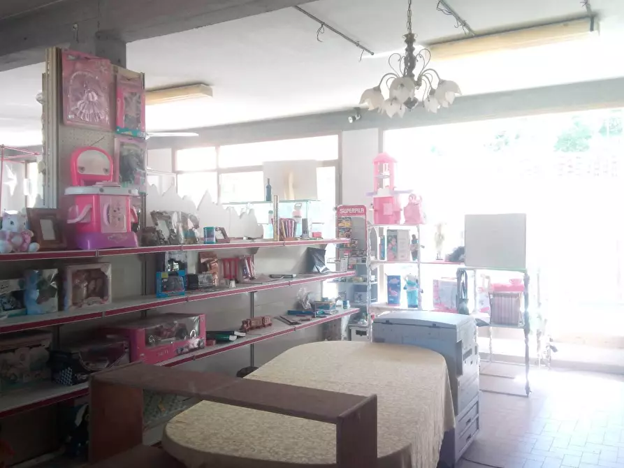 Immagine 8 di Attività commerciale in affitto  in VIA PINETE a Capannoli