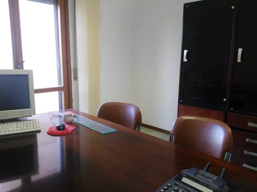Immagine 9 di Ufficio in affitto  in Via Sacco e Vanzetti a Pontedera