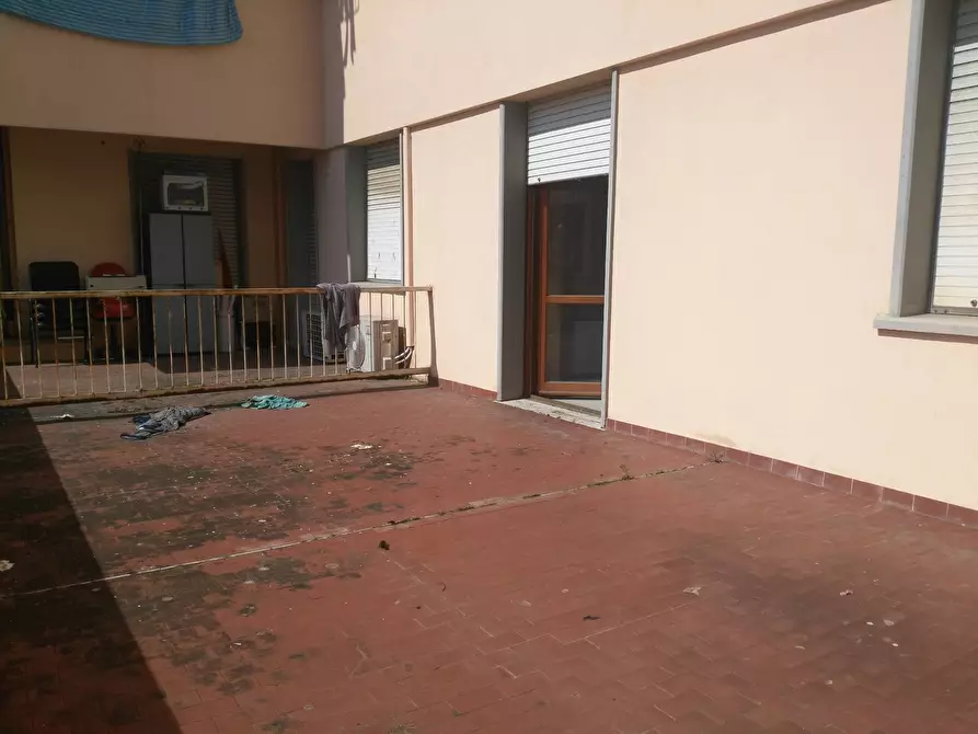 Immagine 14 di Ufficio in affitto  in Via Sacco e Vanzetti a Pontedera