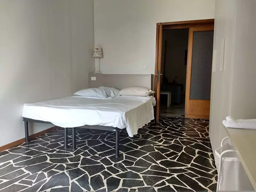 Immagine 6 di Camera in affitto  in Lungarno Mediceo a Pisa