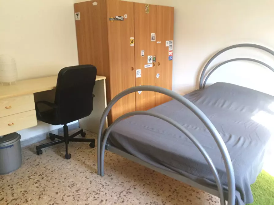 Immagine 3 di Camera in affitto  in Via Sant'ambrogio a Pisa