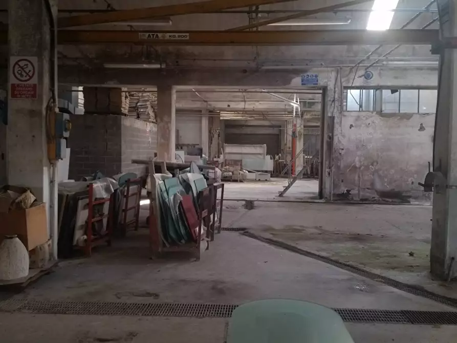 Immagine 5 di Capannone industriale in affitto  in via valdera a Ponsacco