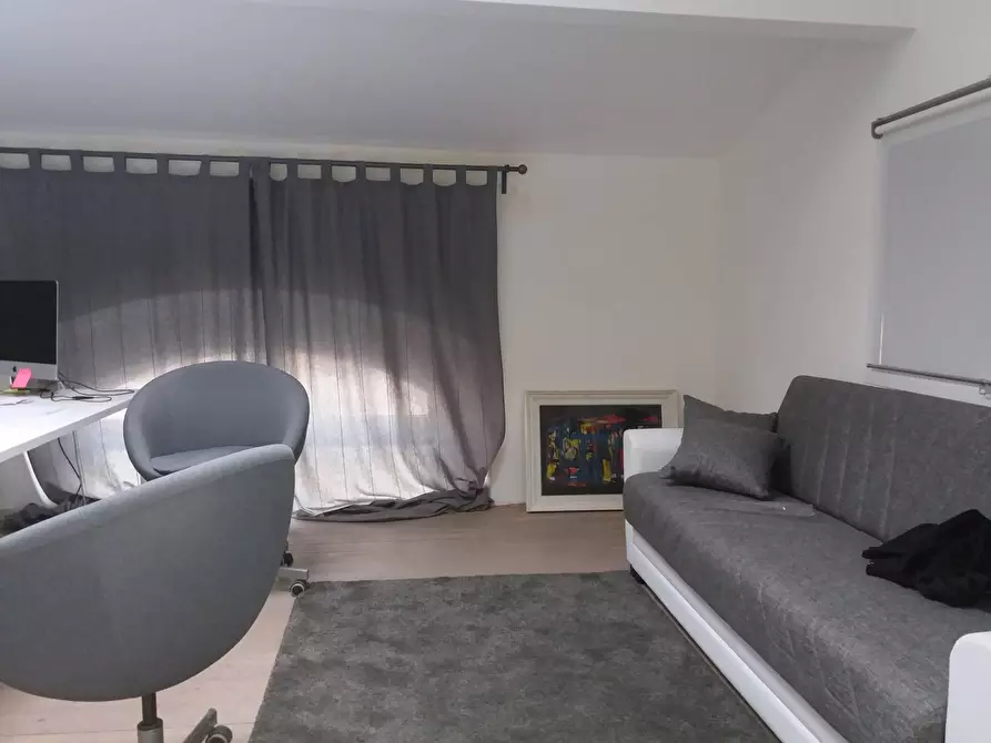 Immagine 9 di Attività commerciale in affitto  in via carducci a San Giuliano Terme