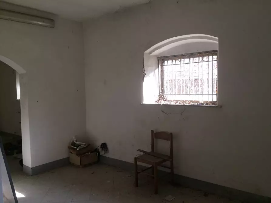 Immagine 9 di Attività commerciale in affitto  in Via Carlo Cattaneo a Pisa