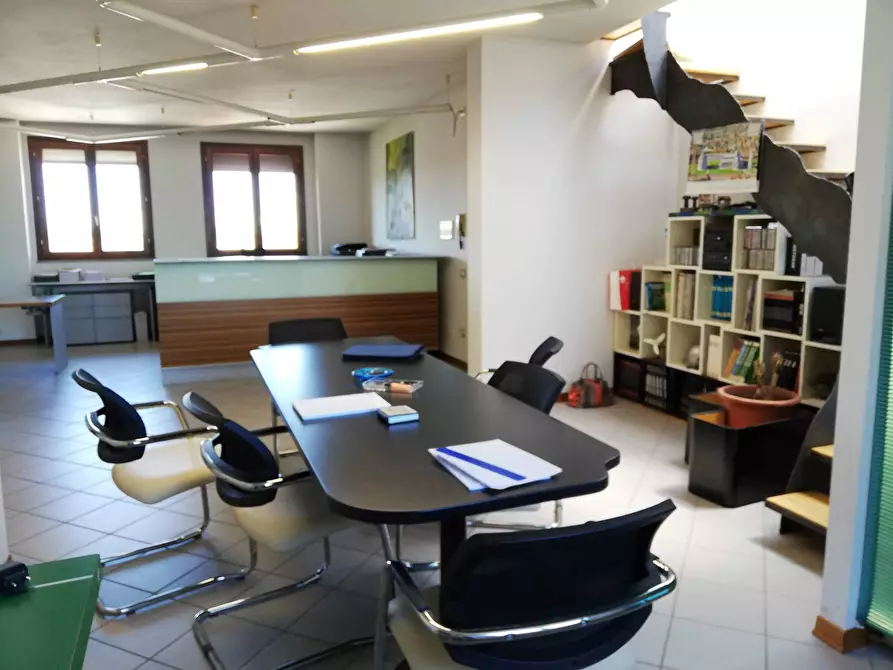 Immagine 5 di Ufficio in affitto  in via raffaello a Santa Croce Sull'arno