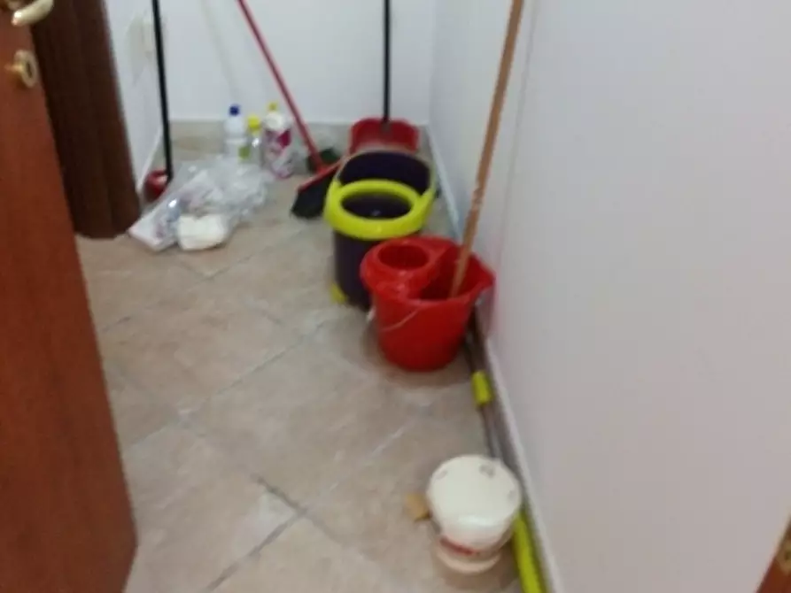 Immagine 13 di Ufficio in affitto  in Via Gian Battista Guarini a Livorno