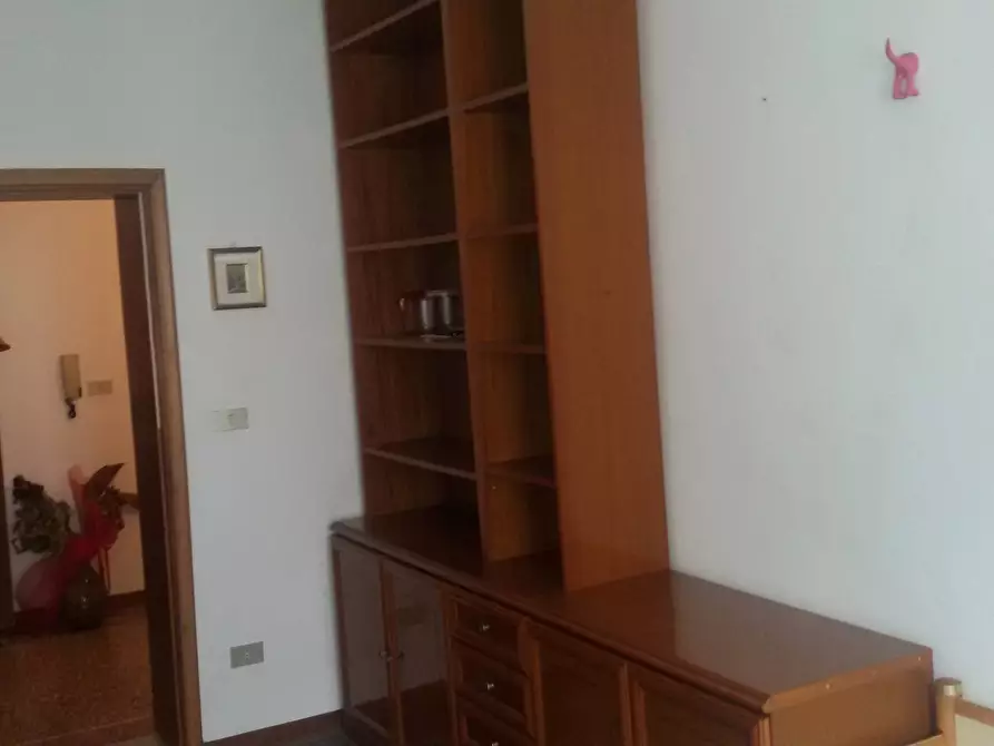 Immagine 3 di Camera in affitto  in Via Francesco Niosi a Pisa