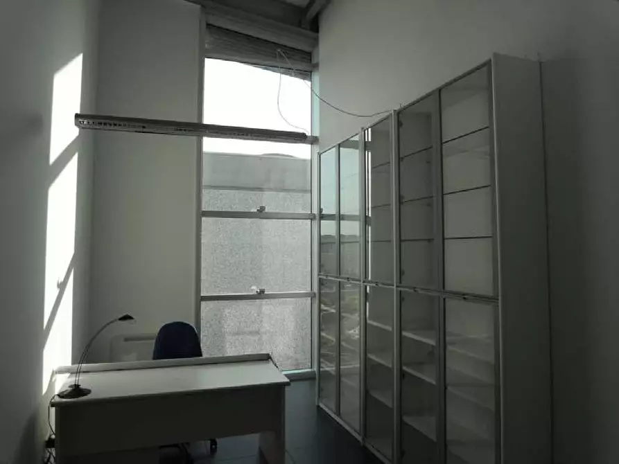 Immagine 7 di Ufficio in affitto  in via di gello a Ponsacco