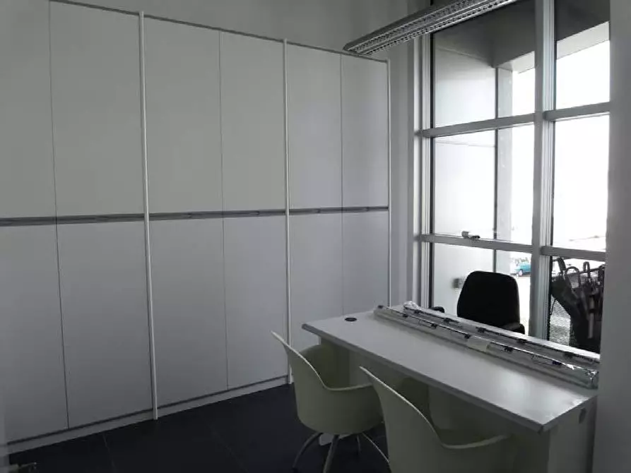 Immagine 10 di Ufficio in affitto  in via di gello a Ponsacco