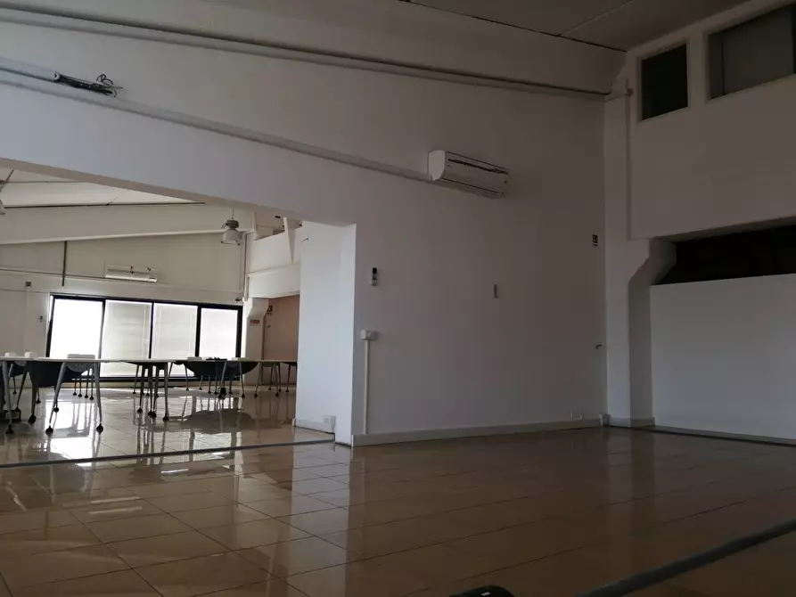 Immagine 9 di Ufficio in affitto  in via praga a Ponsacco