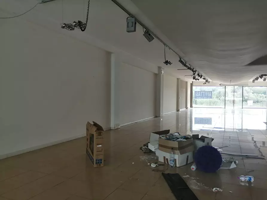 Immagine 3 di Attività commerciale in affitto  in via livornese est a Casciana Terme Lari