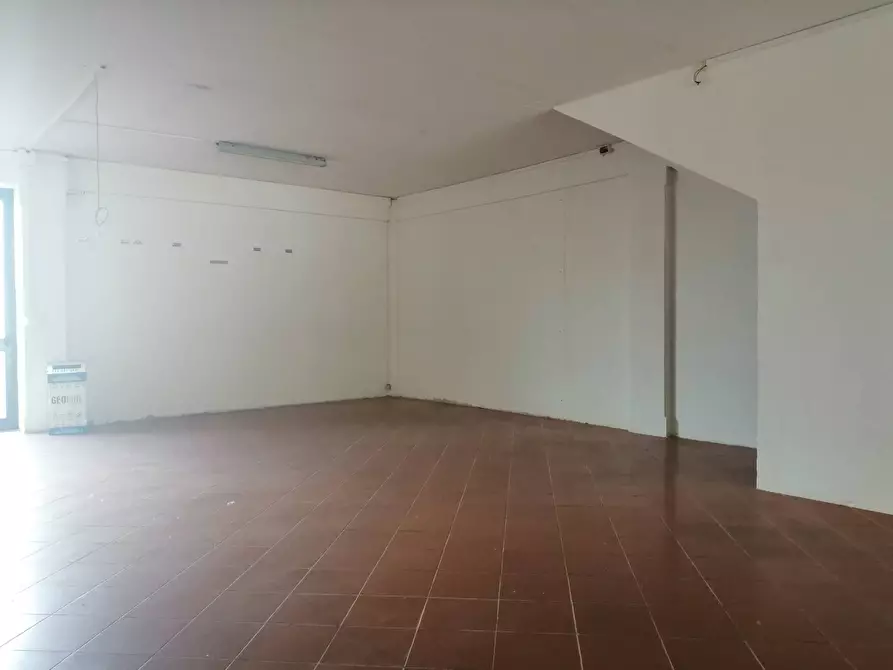 Immagine 8 di Attività commerciale in affitto  in via livornese est a Casciana Terme Lari