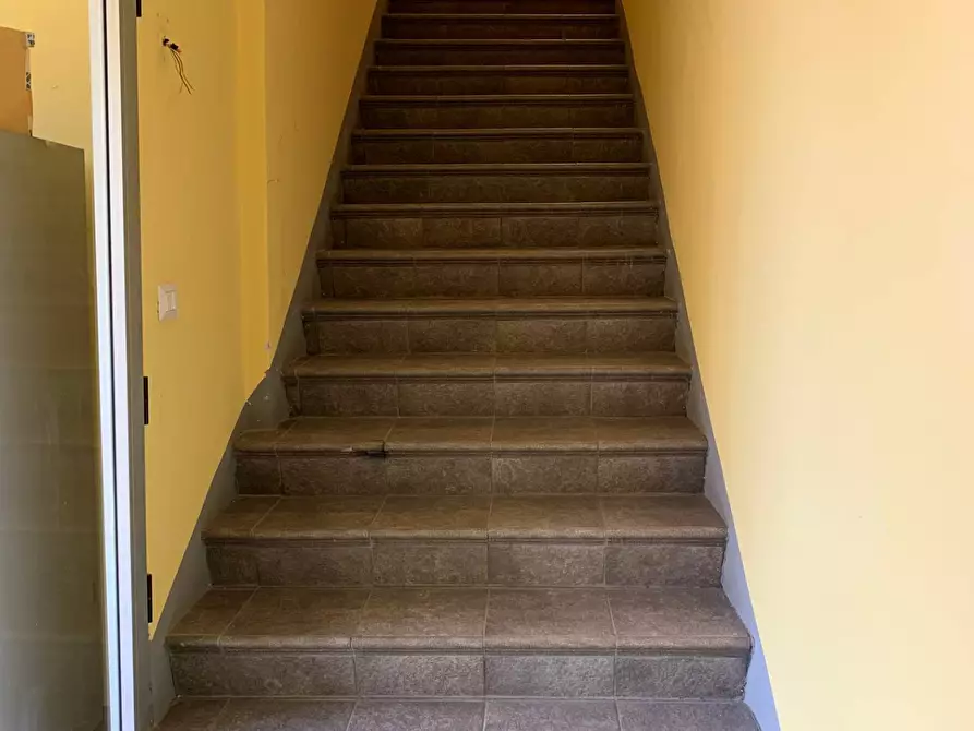 Immagine 15 di Attività commerciale in affitto  in via savonarola a Lucca