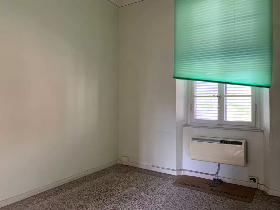 Immagine 6 di Ufficio in affitto  in via della stazione a Lucca