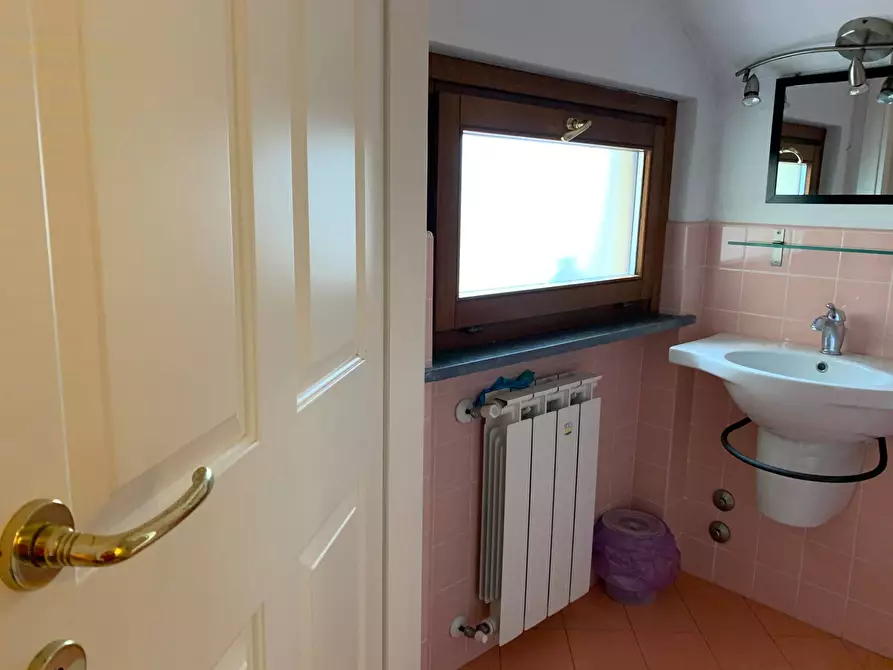 Immagine 6 di Appartamento in affitto  in via pesciatina a Lucca