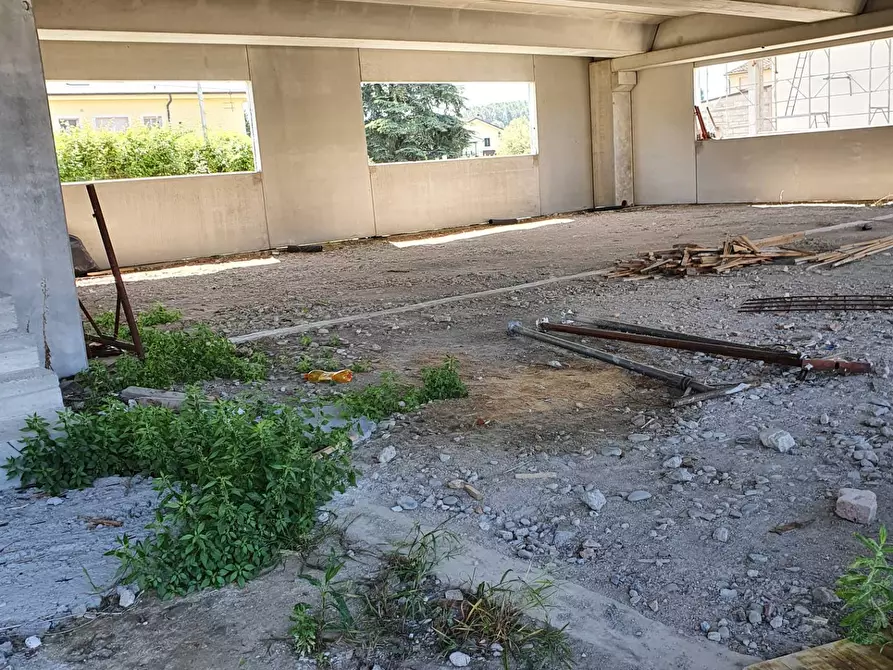 Immagine 2 di Attività commerciale in affitto  in Via Romana a Lucca