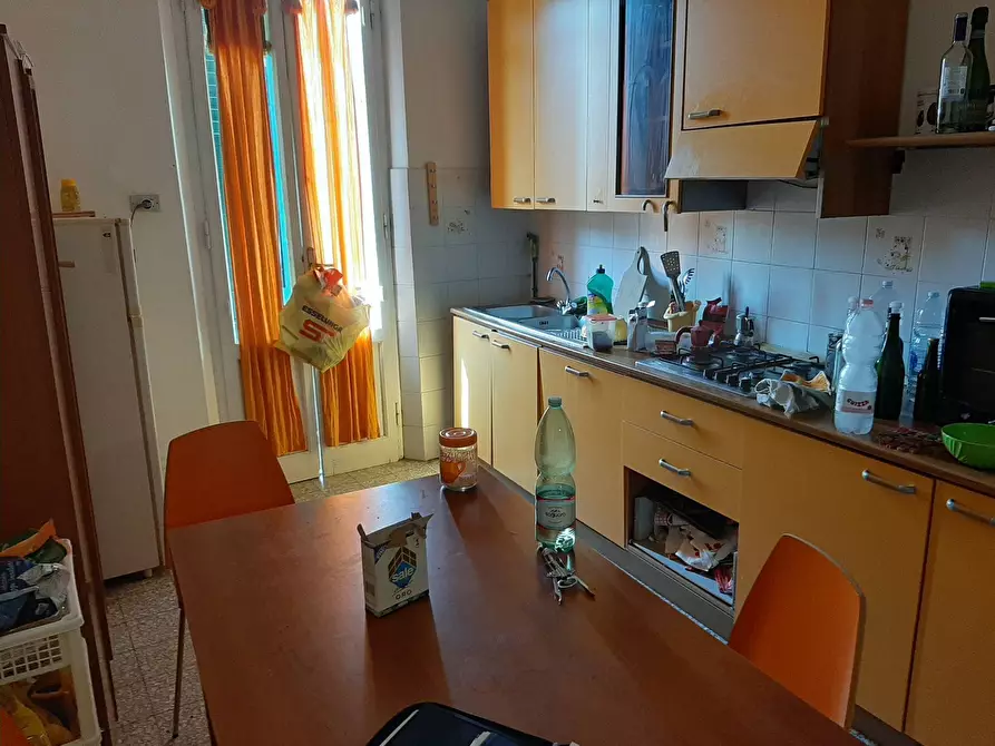 Immagine 2 di Camera in affitto  in Lungarno Sidney Sonnino a Pisa