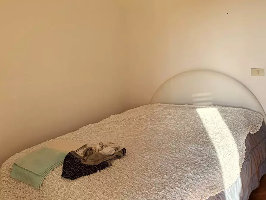 Immagine 10 di Camera in affitto  in Via Vincenzo Consani a Lucca