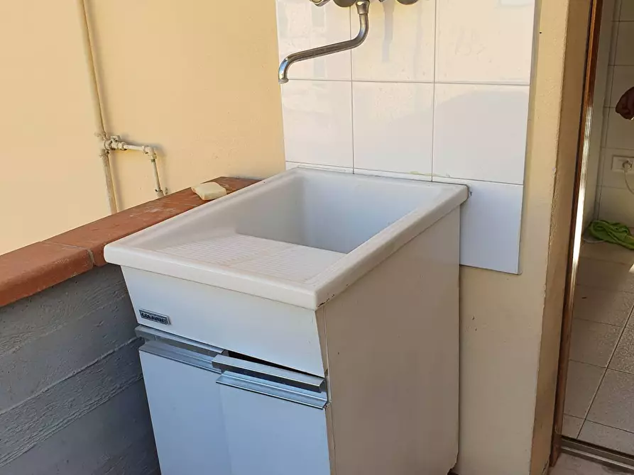 Immagine 6 di Camera in affitto  in Via Vincenzo Consani a Lucca