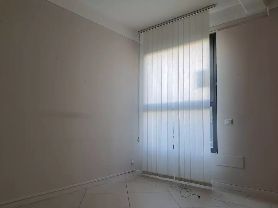 Immagine 4 di Attività commerciale in affitto  in Via Luigi Calvani a Castelfranco Di Sotto