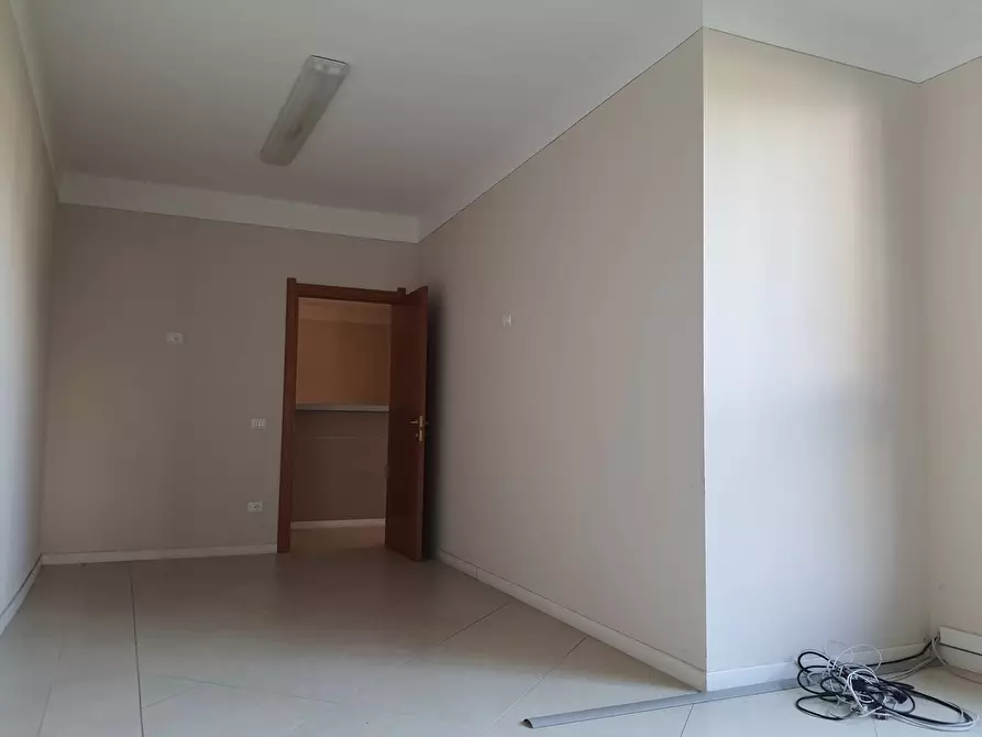 Immagine 7 di Attività commerciale in affitto  in Via Luigi Calvani a Castelfranco Di Sotto