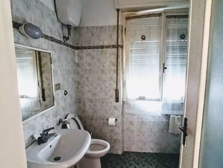 Immagine 9 di Appartamento in affitto  in via capelvenere a Pisa