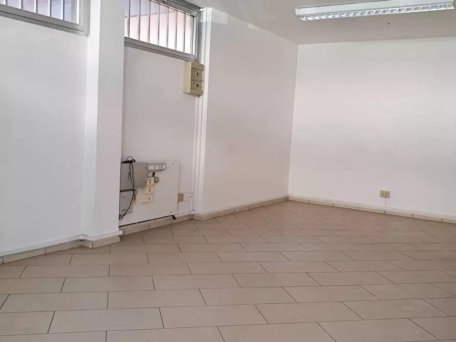 Immagine 2 di Ufficio in affitto  in Via delle Tagliate di San Marco a Lucca