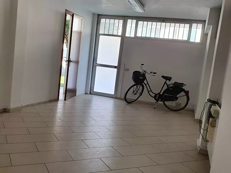 Immagine 3 di Ufficio in affitto  in Via delle Tagliate di San Marco a Lucca