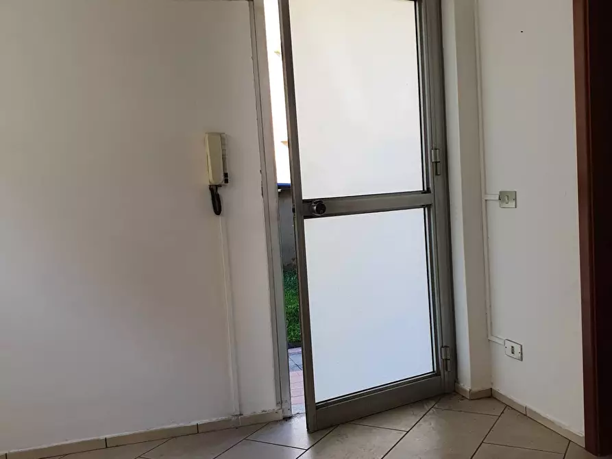 Immagine 6 di Ufficio in affitto  in Via delle Tagliate di San Marco a Lucca