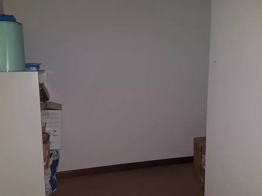 Immagine 11 di Attività commerciale in affitto  in Via del lavoro a Santa Maria A Monte