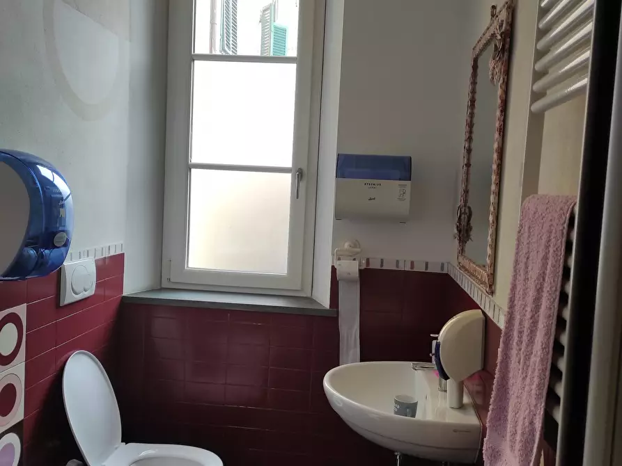 Immagine 9 di Ufficio in affitto  in Via Tiglio a Capannori