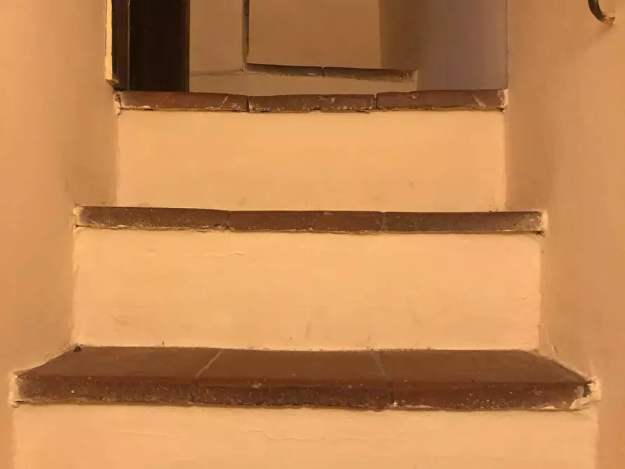 Immagine 5 di Casa indipendente in vendita  in via della cella a Lucca