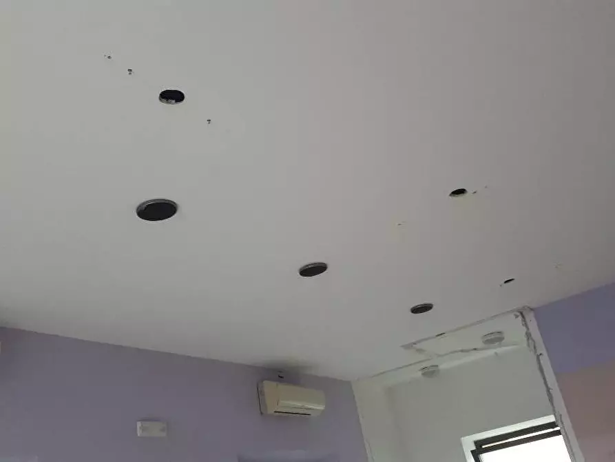 Immagine 8 di Attività commerciale in affitto  in Viale Europa a Lucca