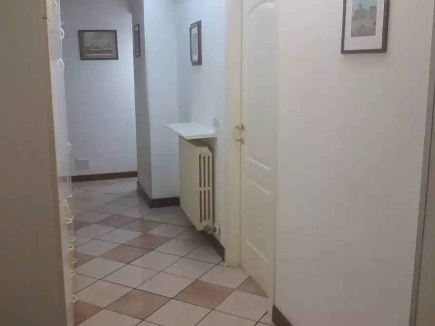 Immagine 16 di Appartamento in affitto  in via Regina Margherita a Viareggio