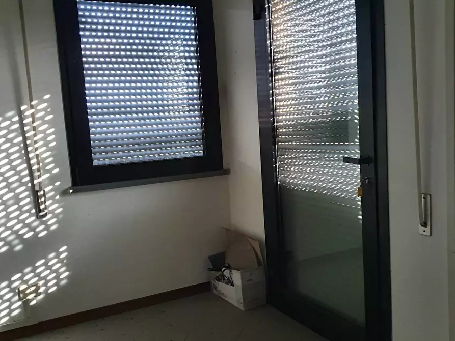 Immagine 5 di Ufficio in affitto  in Via fonda Antraccoli a Lucca