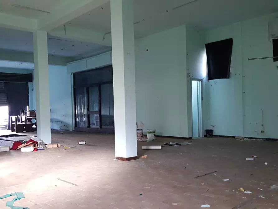 Immagine 5 di Attività commerciale in affitto  in Via Provinciale Francesca Sud a Castelfranco Di Sotto