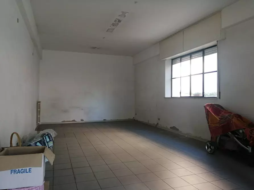 Immagine 3 di Attività commerciale in affitto  in via valdera c a Ponsacco