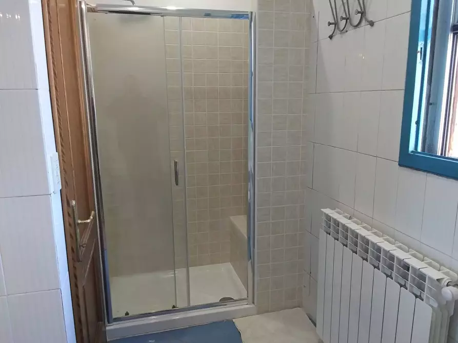 Immagine 11 di Appartamento in affitto  in Via per San Alessio a Lucca